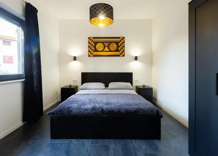 2 Bedroom In شقة *