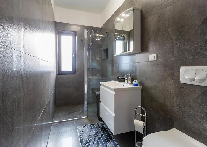 2 Bedroom In بولا