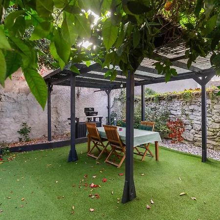 Lovely In With Kitchen
