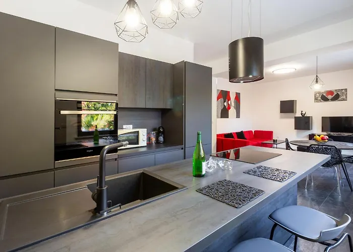 2 Bedroom In Διαμέρισμα