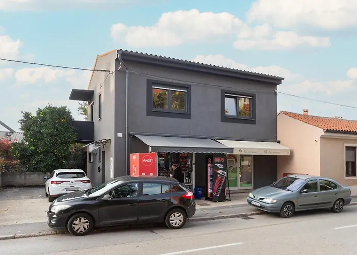 Διαμέρισμα 2 Bedroom In Πούλα