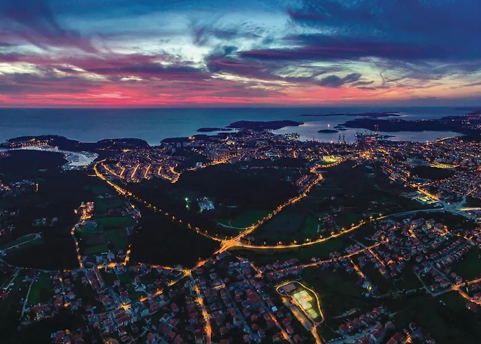 2 Bedroom In 아파트 *