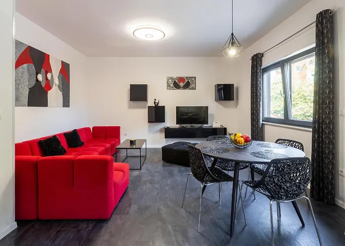 2 Bedroom In 아파트 *